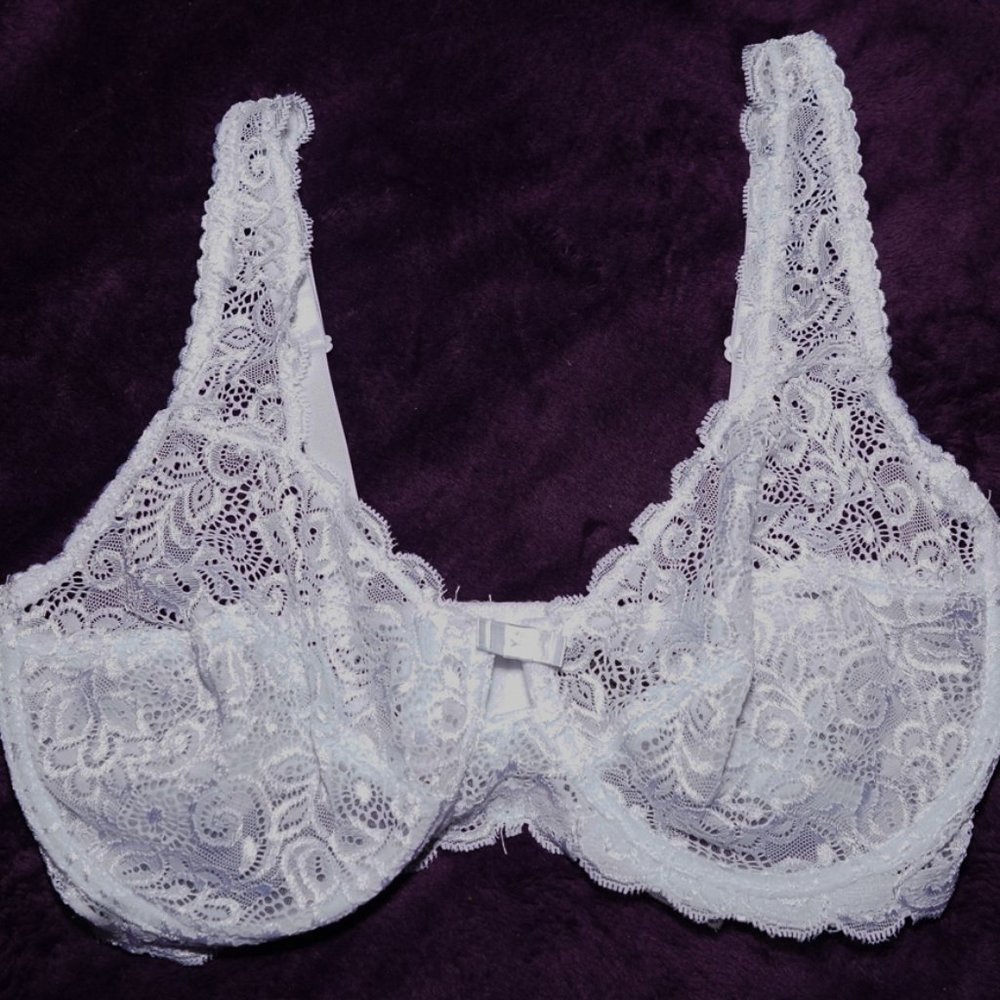 White lace bra 36D